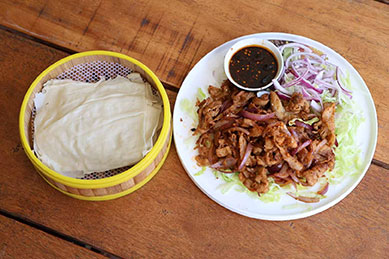 pork-belly-lettuce-roll